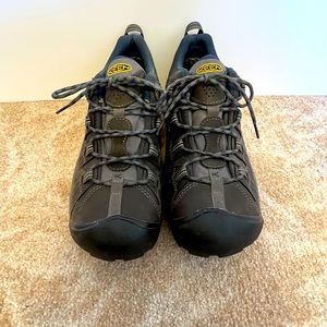 KEEN Men’s Targhee II Waterproof Hiking Shoe